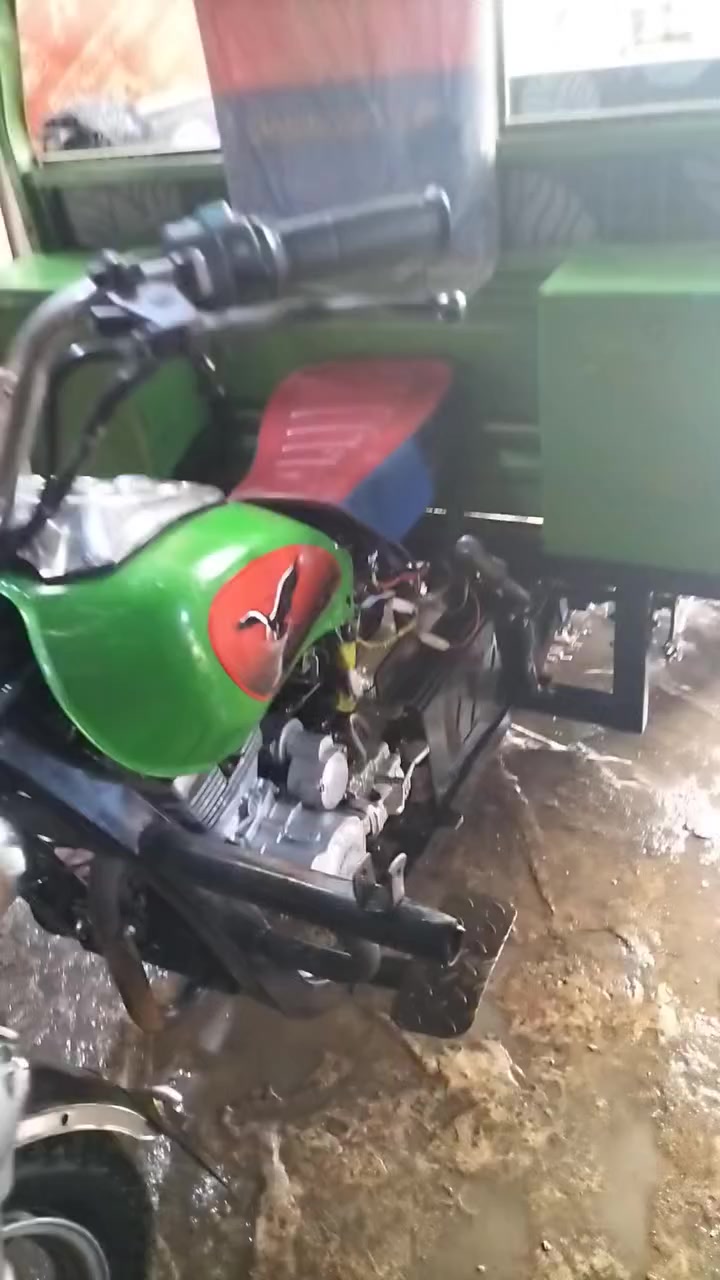 ستوته صقر مديل 2021 اوراق أصولي كامله من كلشي جديده كبل لشغل لبيع رقم***********
