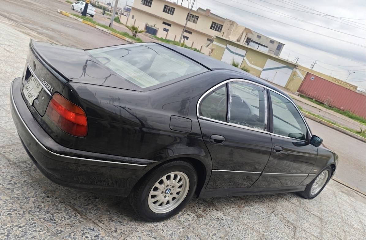 السلام عليكم للبيع او مراوس
بي ام صقر 2000 e39 دبل فانوس 528 أصل وفصل
 كير مكينه شرط ترايك للبصره
مواصفات:
-تبريد ثلج +تدفئة كشنات
-شاشة وكامرة خلفية
-لايت زنون
-جام اوتو
- ويل صقر اصلي
- كير 3 انضمة قياده شغاله 
- تخم تاير باتري جديد
رقم دهوك الماني مو بطانيه شرط التحويل والوكاله 
مكان السياره موصل الايسر . للاستفسار الخاص مفتوح


**إذا كنت صاحب هذا الإعلان وتريد حذفه لأي سبب، رجاءا أرسل رسالة إلى الدعم الفني**