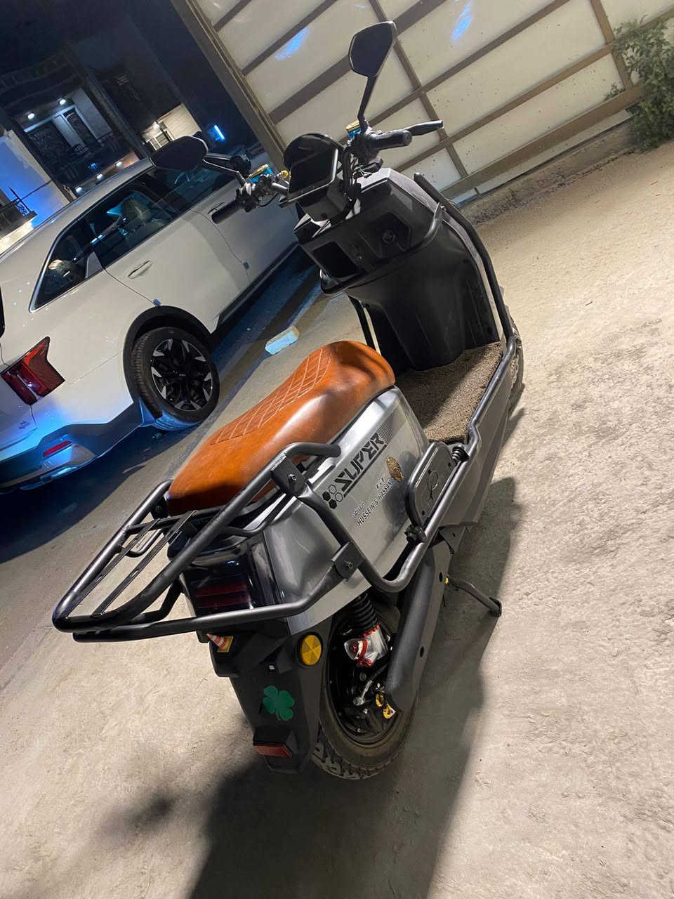 سلام عليكم 
675
دراجه شحن
6 باتريات
مكاني غزاليه
***********
مستعجل على بيعتها
