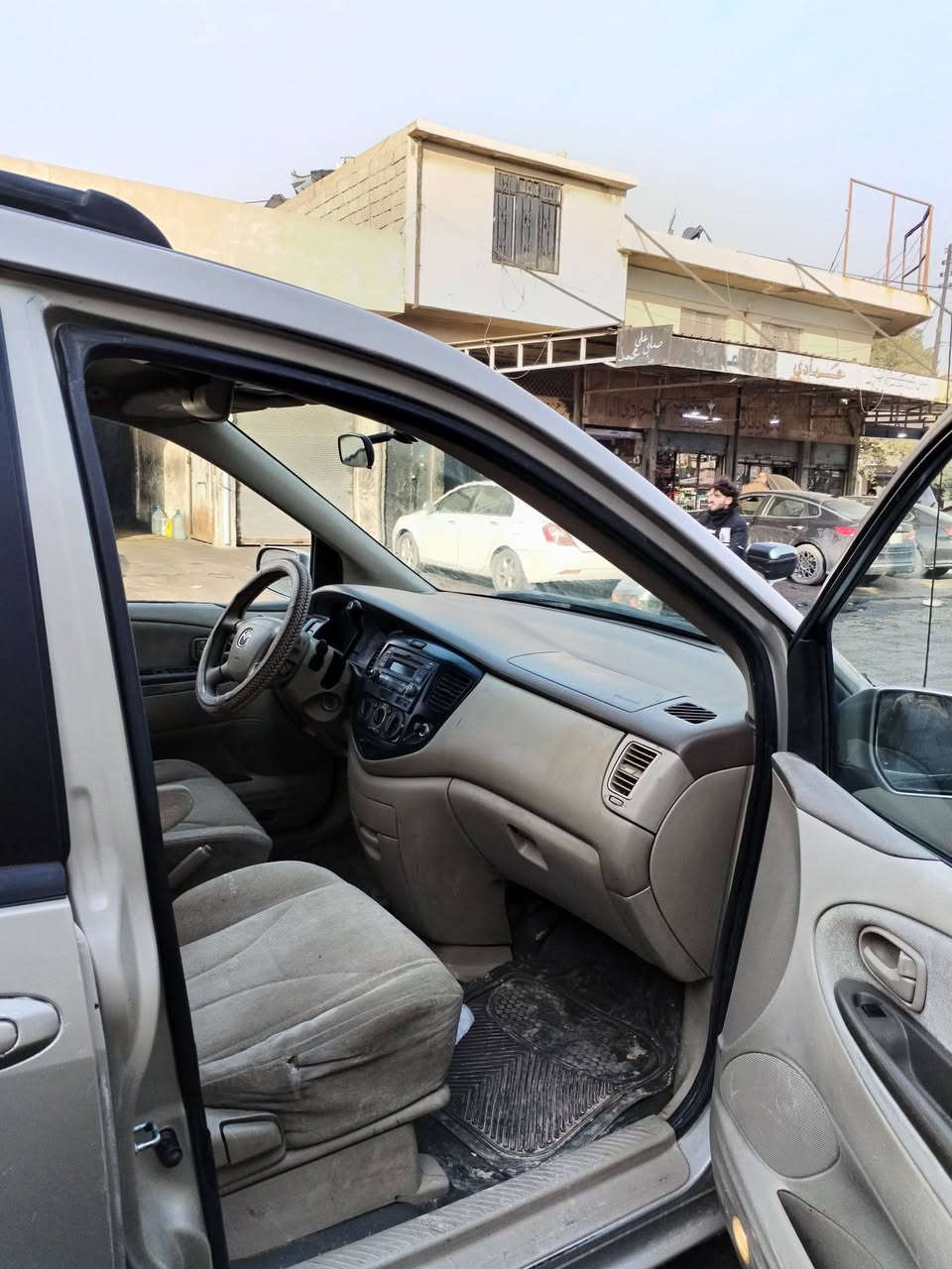 السلام عليكم مازدا ستيشن 7راكب Mpv للبيع مديل 2000 السياره بيها صبغ بس بوند بدون دواخل تبريد 3قطع مركزي السياره جاهزه اي نقص مابيها كابون بانزين بيها مكينه شرط تيرات جديده طخم امامي وخلفي كله جديد شرط التحويل السعر 68 وبيها مجال مكان السياره موصل أيسر موبايل *********** كورك ***********

