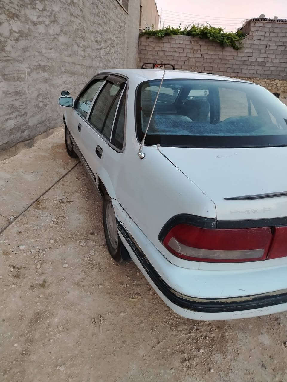 دايو برنس موديل 1995 محرك 2000بسمي تحويل مباشر شرط مكينه وكير كهربائيات تبريد جديد منظومه كامله صدر شغل جديد تخم تاير كامل جديد بس شغل ومشي 
السعر 40بيها مجال بسيط مكاني حديثة الوسطى نهاية الحولي وهذا رقمي ***********
