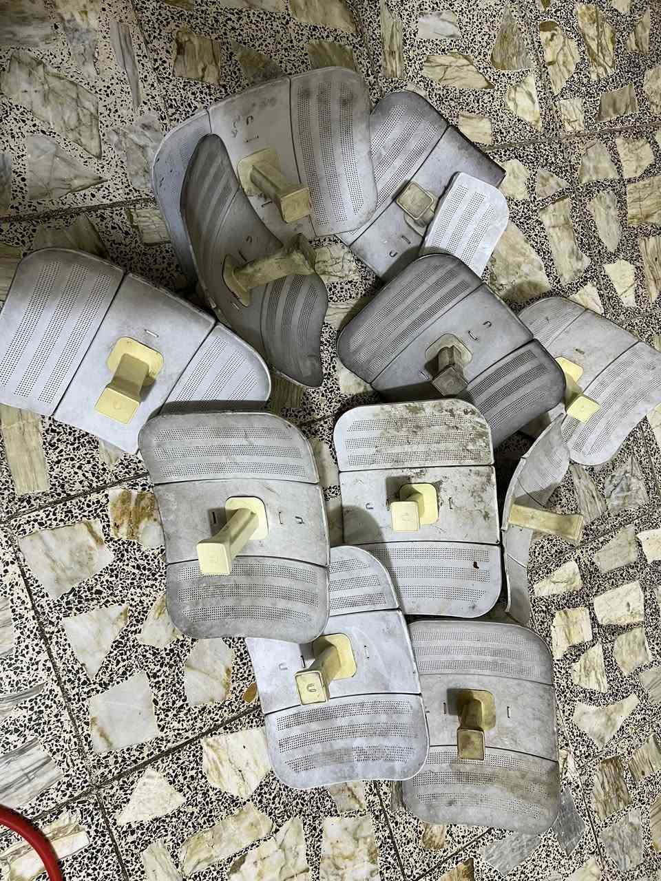 سلام عليكم 11 قطعه لايت بيم  ونانوات m5 xw 6 قطع  و3 xm.و 5 m2 للبيع شلع علا 25 الف ضمان 3 ايام موجود توصيل ***********
