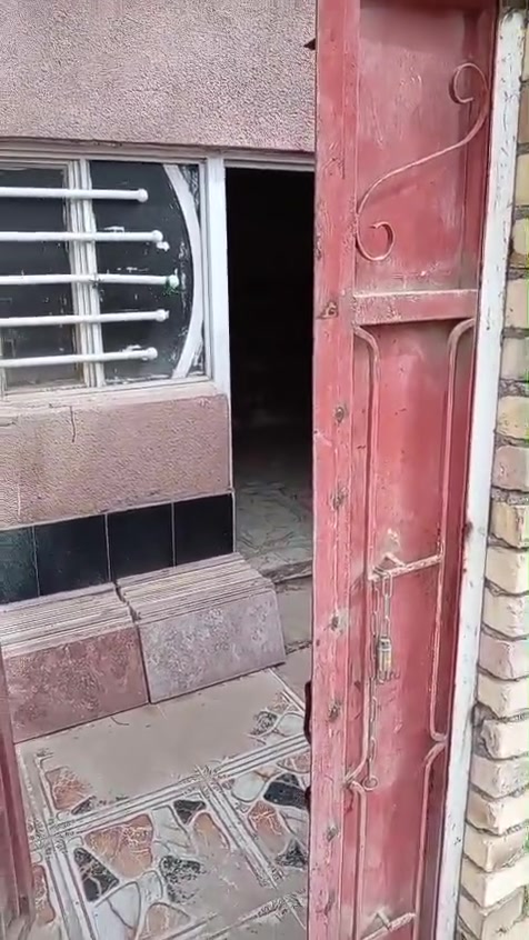 دار ١٠٠م مربع العماره حي الرحمة الأولى خلف الشارع العام السعر 30 وبي مجال ***********
