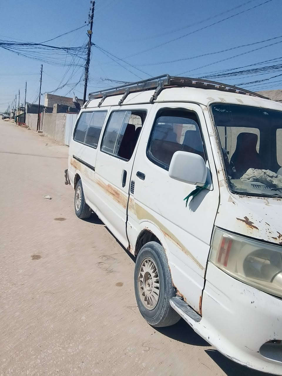 السلام عليكم سياره فتون موديل 2008 سياره عارضينها ب 20 وبيها مجال رقمها بابل احمر ماكينه اوكير الراس الثور فيشه وبطل 2.5 اوتوماتيك السياره سياره جير مكينه اكسين زينات مكان النجف الاشرف ***********
