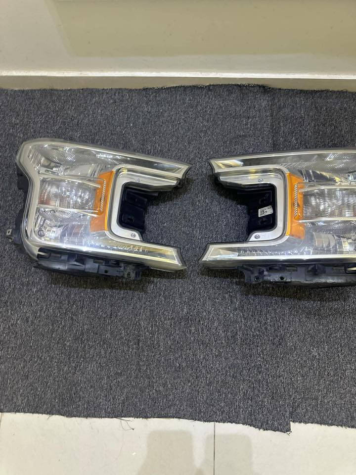 زوج لايتات فورد F150 موديل 2016
وزوج لايتات موديل 2020
ومراوح موديل 2020

كلهم بسعر 200 الف 
للتواصل ***********
***********
