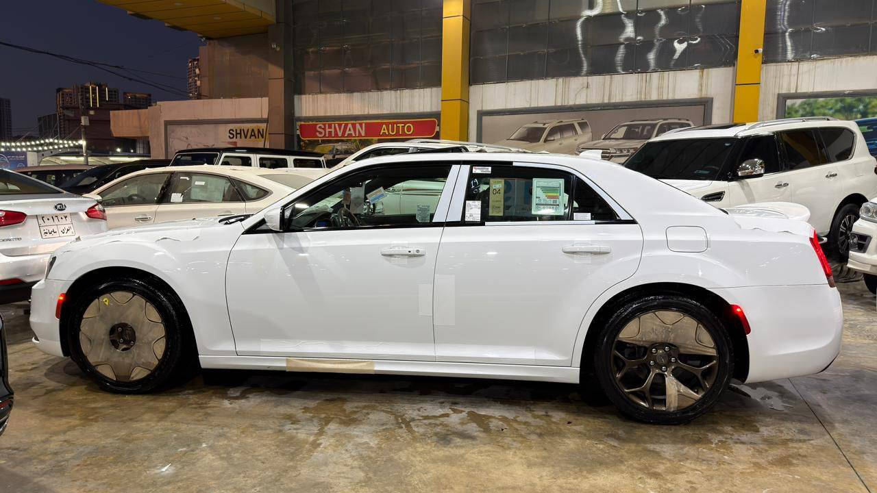 أوباما 300 موديل 2019 (Gold Edition – وكالة هارلم)
الممشى: 62,000 كم
محرك وكير بشرط (مامفتوح
مكفولة كفالة عامة من الدعامية إلى الدعامية
بدون بارد / بدون شخوط / بدون رصعات
السيارة نظيفة جداً وجاهزة
المواصفات: Gold Edition

🟪 السعر  :: الطلب في التعليقات ويوصلك مباشرة ✍️ 📩

شاشة
كاميرا
حساسات
بانوراما
لايتات LED
بصمة تشغيل
بلاجكتور
تحكمات ستيرن
الوضع العام:
نظافة 100%
كامل سيرفس بدون أي نقص
4 إطارات جديدة
ويل وتاير وكالة
 المكان: السليمانية – معرض شڤان

للاستفسار:
***********
***********
