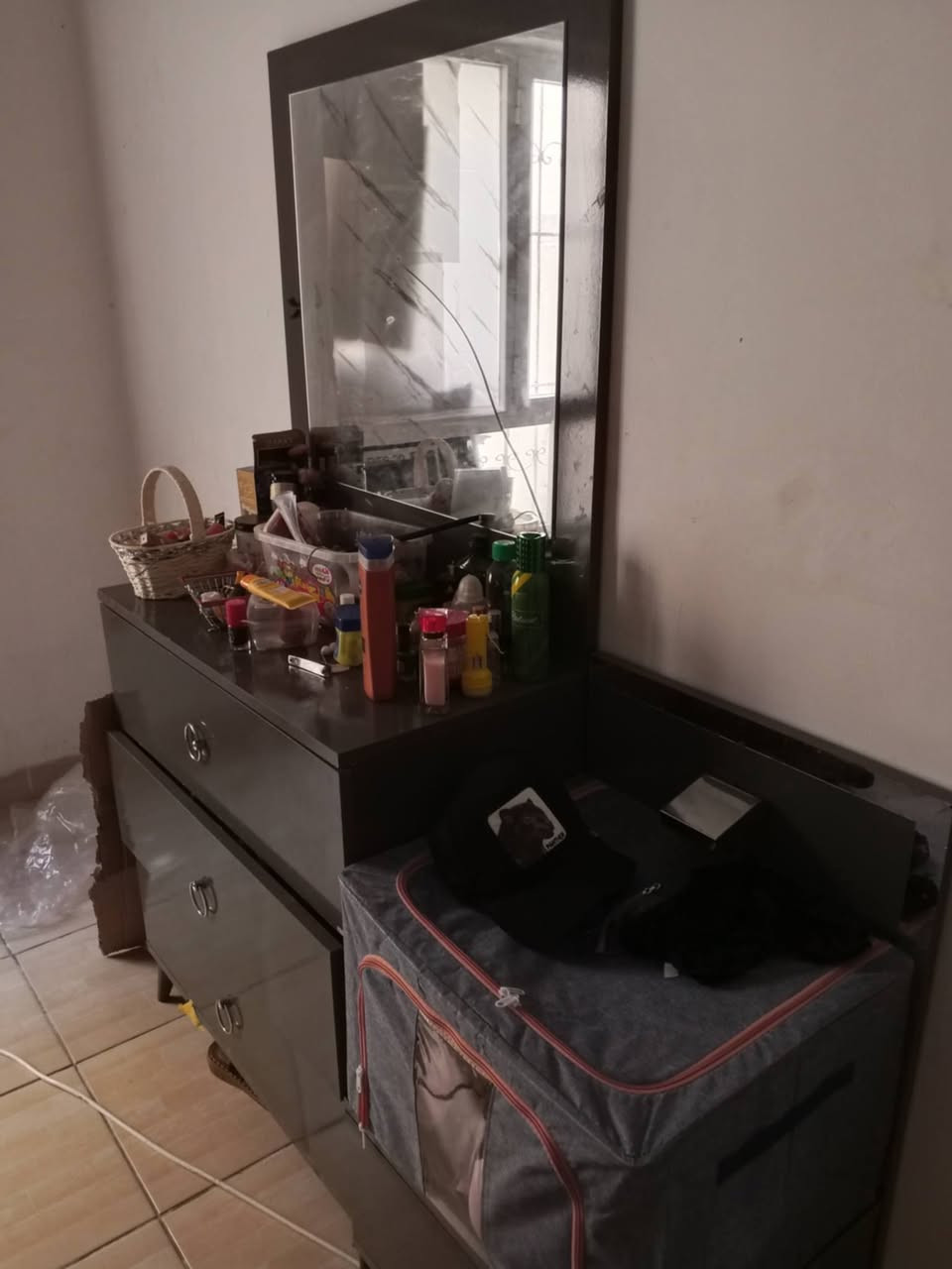 4 غرف للبيع مع قنفات وسبلت طن واحد استخدام سنه واحده. داخل أربيل


**إذا كنت صاحب هذا الإعلان وتريد حذفه لأي سبب، رجاءا أرسل رسالة إلى الدعم الفني**