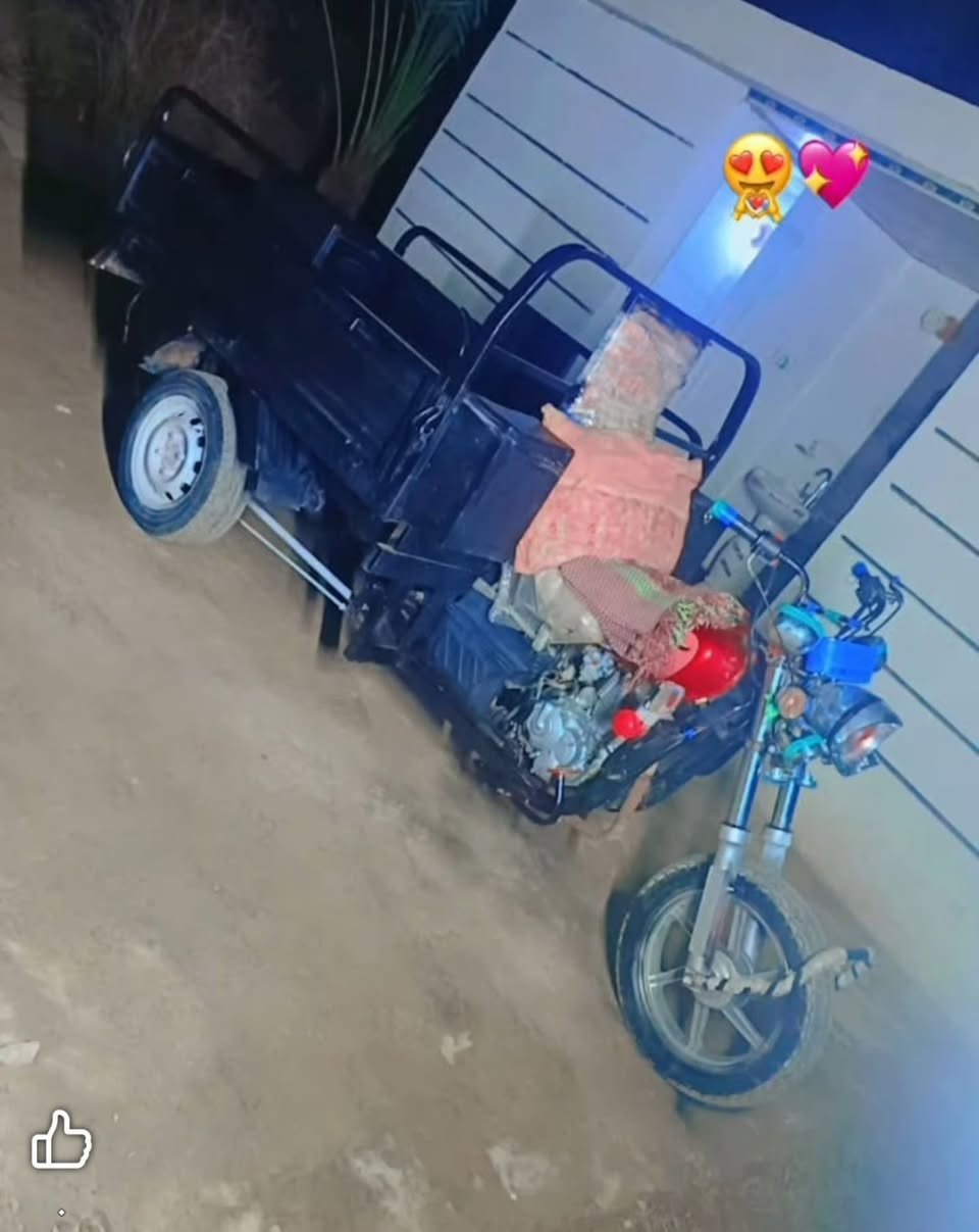 سلام عليكم ستوته للبيع  موديل 2019   محرك ٢٠٢١ يتصل ***********  مكلف بل نشر
