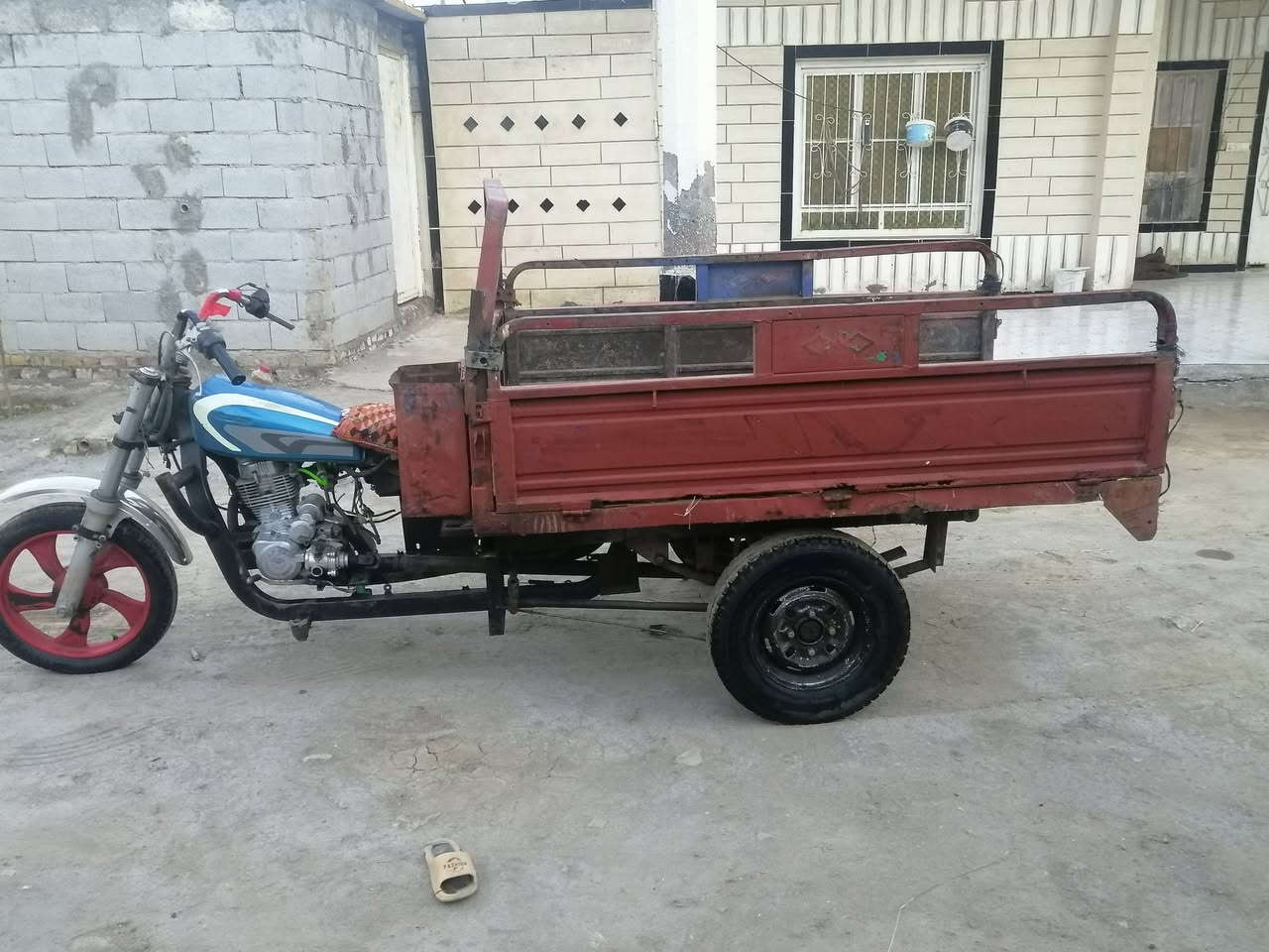 السلام عليكم ستوته للبيع سعر 450كلك العنوان سماوه الاستفسار الرقم ***********
