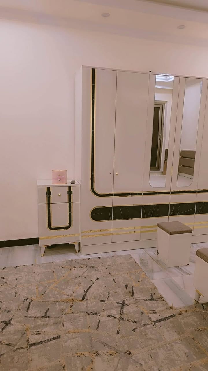 سلام عليكم غرفة نوم تركي المكان اليرموك ***********
