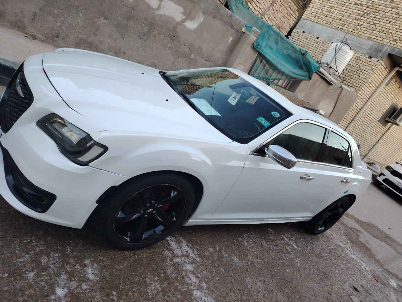 السلام عليكم
اوباما 300c
موديل 2016 >2017 
فول مواصفات
رقم بصرة انكليزي
ويل نجمة مكسيكي
مكينة وگير جديد
كشنات جلد
كشنات كهرباء
تدفئة ستيرن
تدفئة تبريد كشنات
كهربائيات كلها شغاله
السعر ١٧٠ وبيها مجال للشراي
مكانها الناصرية مركز
للاستفسار ***********
