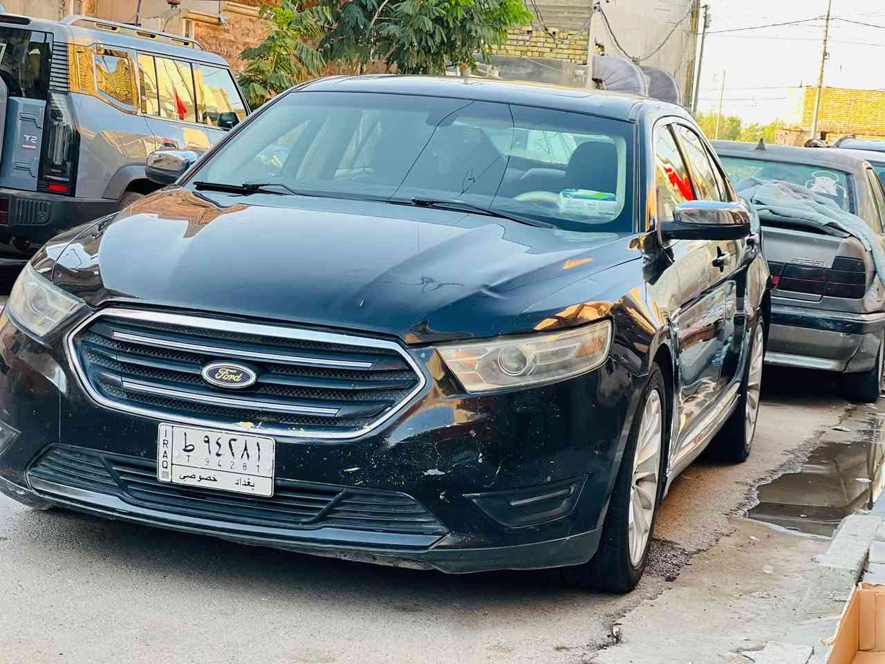 سلام عليكم إخوان، للبيع فورد توروس (Ford Taurus) موديل 2016 فول مواصفات
 الموديل: 2016
 اللون: أسود ملكي ونظيف جداً.
 المحرك: 6 سلندر، حجم 3500 CC (قوة ومتانة).
 المواصفات: فول مواصفات (فتحة سقف، بصمة تشغيل وبصمة أبواب، شاشة كاملة، تحكم ستيرن، كاميرا وحساسات، وباقي موصفات معروفه)
 كير وماكينة كفالة عامة وبشرط الفحص.
 تبريد ثلج ما شاء الله (قطعتين).
 حدادية وصدر وجاهزية تامة (ما تحتاج برغي).
 تايرات جديدة وجاهزة للمشي والخطوط.
 الأوراق: السنوية جديدة والتحويل مباشرة ثاني يوم.
 المكان: [واسط - الكوت].
السعر:[150 وبيها مجال]
للتواصل والاستفسار: [‭***********‬] الحال, واسط
