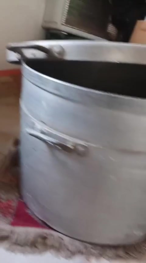السلام عليكم جدر قديم وثكيل سعره ب١٠٠ وبيه مجال كلش قليل يأخذ ٢ جيس تمن


**إذا كنت صاحب هذا الإعلان وتريد حذفه لأي سبب، رجاءا أرسل رسالة إلى الدعم الفني**