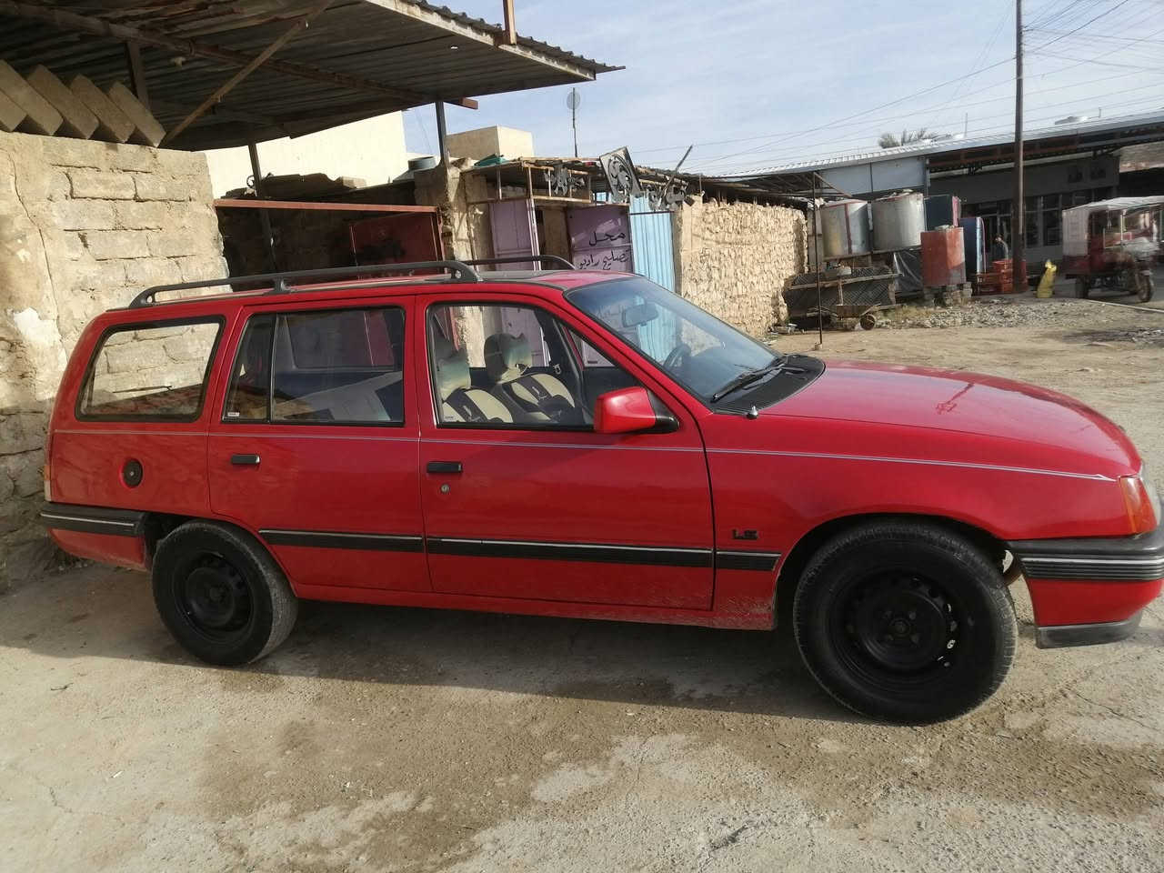 السلام عليكم
اوبل كاديت للبيع
موديل 1991
المحرك 16
صبغ دوائر والدوسات فقط سنوية عظم لغاية 2027
***********
