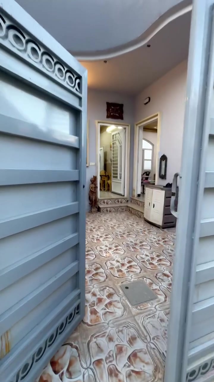للبيع 🔥🔥 
للسكن او للإستثمار 
مزارع الصديق 📍
المساحة ١٢٠ متر 
الواجهة ٧.٥ 

يتكون البيت من ٣ غرف نوم وهولين ومطبخين واستقبال وصحيات وكراج 

زراعي كارت بلدية 
بناء ٢٠٢٦

للإستفسار 
0770 9977 844
  ￼⁨0770 9977 848

#عقارات #اكسبلور_فولو #العراق #منزل #موصلنا #الموصل #اكسبلور #عقار #عقارات #نينوى #عقار
