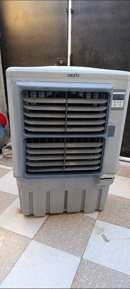 كونفيره للبيع مستعجل عليها سعر 60الف للاستفسار. ***********
