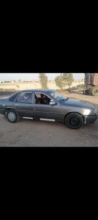 فيكترا • حجم ٢٠٠٠ • رقم الماني