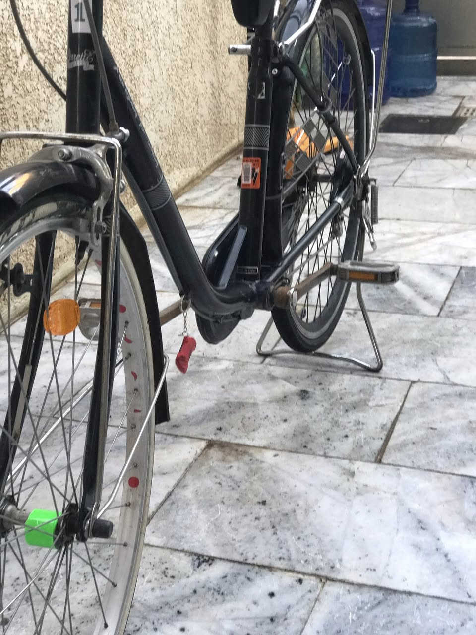 سـلام عليـكم🙋.
بـايسكل لـلبيع🌸.
نـوع البايسـكلل:موزه🥷.
الحـجم:26❤️.
السـعر75وبي مجال🌹.
النـظافه: مابي نقص برغي فقط الويل الوره مبدل لكن الامامي الاصلي موديل2018
الـون:اسـود⚫️.
الموديـل:2018🪬.
تـواصل:مـاسنجر او واتساب الرقم***********.
غـراضه:كـلهن مـوجوده.🍃
ومكـفول من السـرقه💆.
فـقط بـيع بـدون مـراوس😌.
ومـع السـلامه👋🏻.
