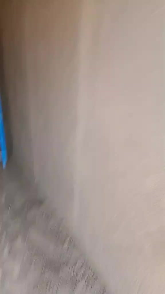 سلام عليكم
خلفه لبخ سمنت متفرغ 
سقل واجراره 
تشميع خارجي وداخلي 
ترميم بيون 
وهذا رقمي ‏‪0776 602 3481‬‏
عنواني بغداد جسر ديالى القديم
