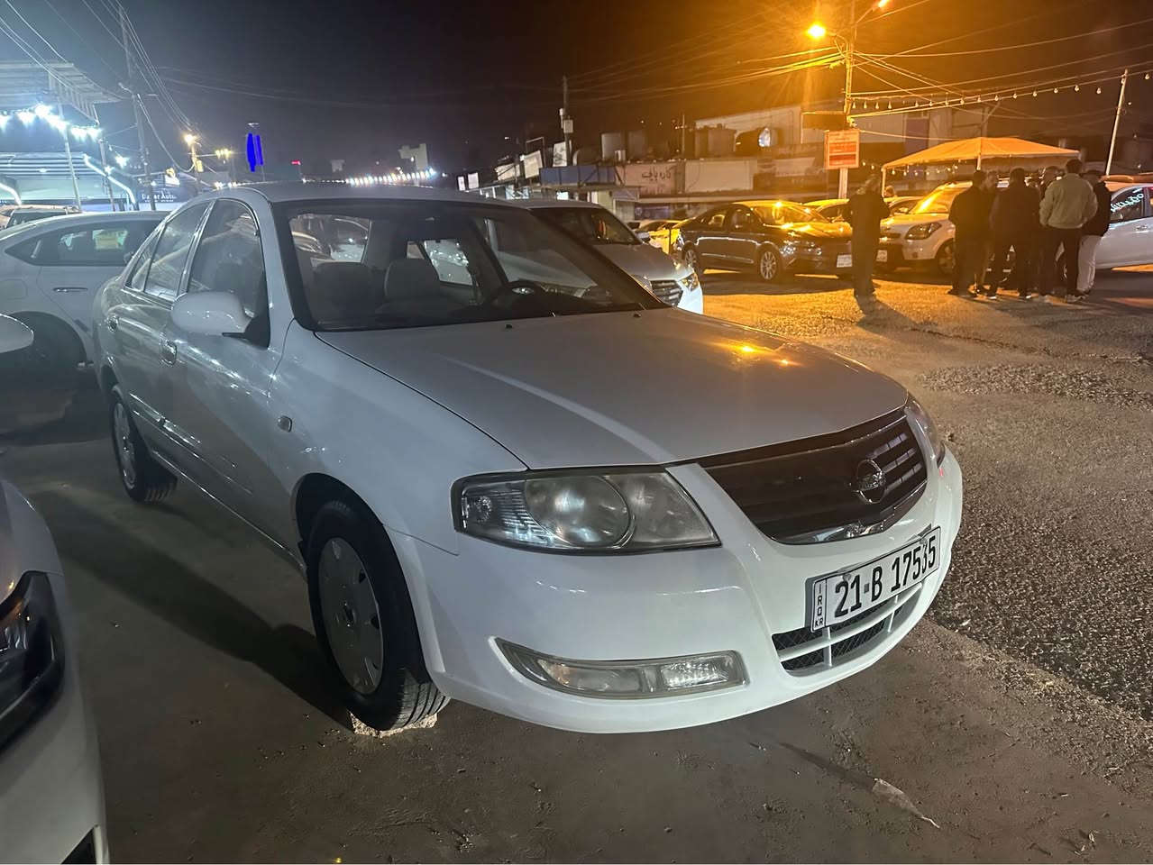 السلام عليكم اخوان اكو هاي سياره نيسان سني موديل ٢٠١١
الون ابيض ثلجي سياره بدون حادث بدون صبغ بدون تبديل 
محرك كير كله جديد شرط مامفتوح و سنوييه و ارقام و كله جديد سياره كوري جديد سياره تايرات و كير محرك صبغ كله جديد داخل جديد سعر ١١١ بي مجال قليل مكاني سليمانيه 

تليفون *********** بي واتساب السليمانية, العراق
