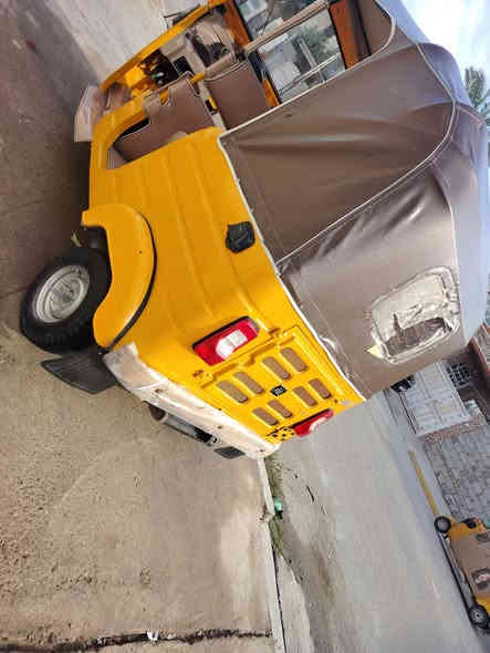 سلام عليكم تكتك ٢٠١٨ شهر ١٢ مرقمة مستلم سنوية مكينة عشرين ضمان تنقيص تبخير كهربائيات شغالة تخم تاير جديد دوشمة جديدة ارضيات تفصال تكتك كاملة من كلشي سعر ٤٤٠٠ بيها مجال قليل بعقوبة بهرز ***********
