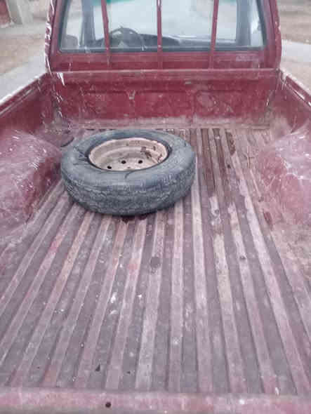 سلام عليكم ورحمة الله وبركاته للبيع ٨٩ رقم بغداد اصفر سنويه ممسوحه  محرك نظيف كير نظيف حداديه نص عمر تايرات جدد راعيها ماندله ابيع كوم حديد مكفوله سرقه وعشاير السعر ١٢ ورقه وبيها مجال جاهزه مكان السياره ميسان كميت تليفون *********** *********** تفاصيل داخل الصوره
