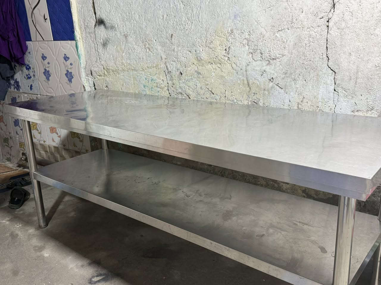 سلام عليكم ميز سل ستيل غذائي مقاوم للصداء والبكتيريا نضيف كلش شغل درجه اوله تفصال سعر 170 قفل مكاني بغداد شعب ***********
