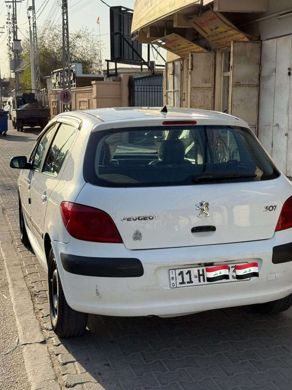 بسم الله الرحمن الرحيم
بيجو 307 موديل 2005 سيارة جاهزة من كلشي 
ترايك وفحص وين ماتريد 
تبريد ثلج حماوة انساها شادلها فان اضافي 
وبراد كير شغل انور دلفي 
السعر 55 وبيها مجال بسيط 
مكان سيارة بغداد حي الجزيرة 
***********
***********
ملاحظة : السونار مرفق مع صور اذا سيارة ماعجبتك او سعر ما عجبك يارب تحصل الاحسن والارخص

