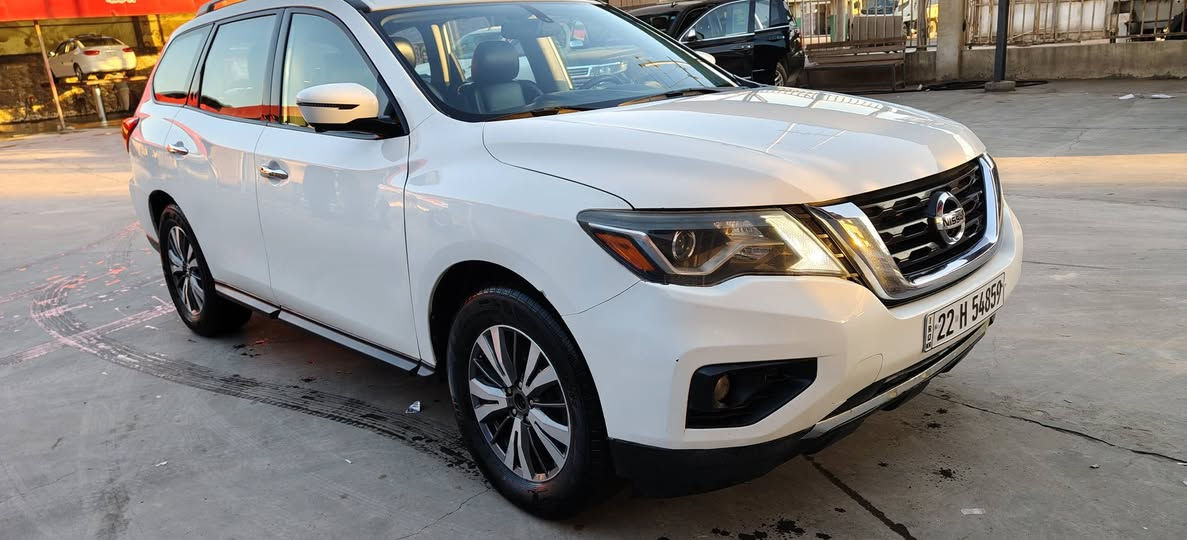 نيسان بايثفاندر موديل 2017  رقم اربيل بسمنه 
فول مواصفات جاهزه من كل شي 
1 دواخل جلد 
2 جنطه شفط 
3 اربع كامرات 360 
4 تدفئه بالكشنات والاستيرن
5 رادارات 
وبعد بيها هواي مواصفات 
ماشيه 134 للبيع ب 138 للاستفسار  ***********
