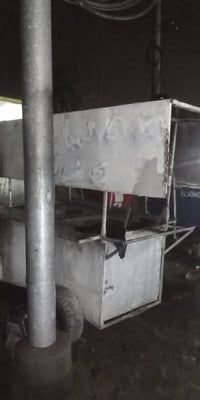 هاي عربانة باجلا بيع اثنين مشعل هاي كل حديد سعر ٢٨٠ الف مجال رقم. ٠٧٥١...