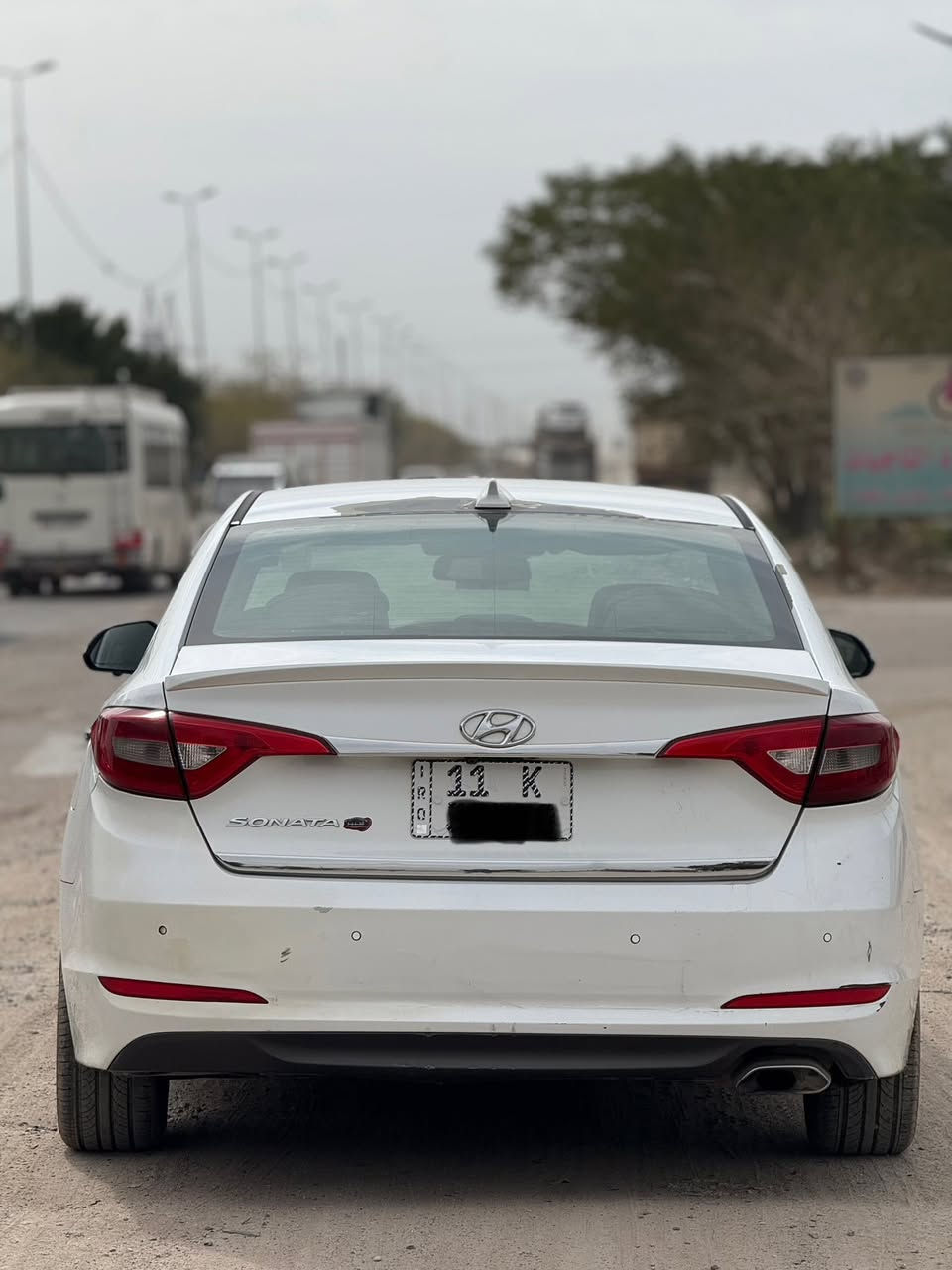 سوناتا موديل 2016
وارد امريكي حادث الداير مال جاملغ الخلفي 
صور الحادث بلمنشور السياره واكع الصبغ مال بنيد شويه والقماره شويه 
بيهه صبغ جاملغ خلفي فقط مال حادث والباقي مكفول بدون دواخل وشواصي وايرباكات كله سليم مكينه 4 سلندر وماشيه 120 mi
رقم بغداد الجديد هزه جديده وبأسمي 
السعر 11,000 
للأستفسار ***********
مكان بغداد الكرخ
