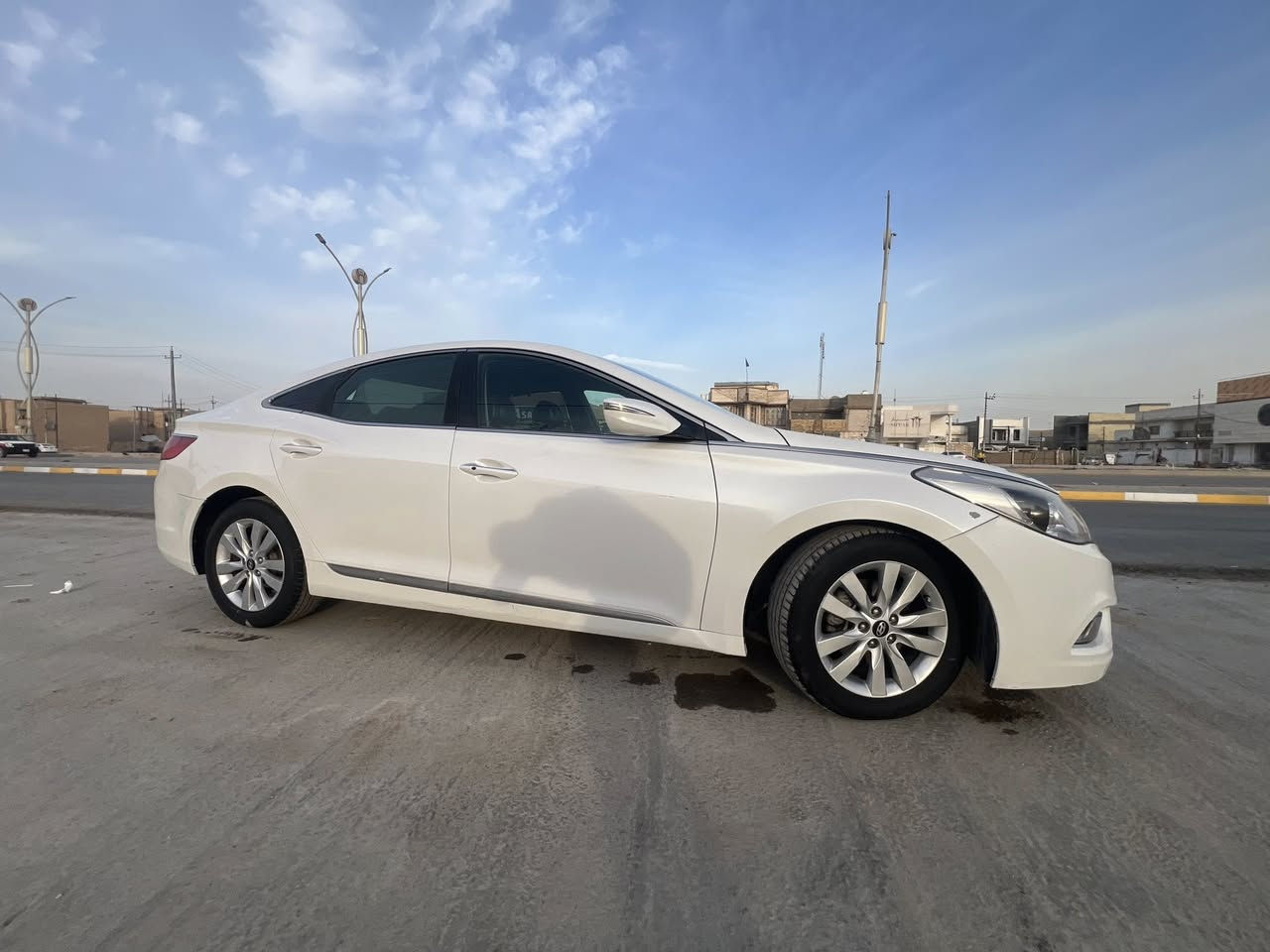 ازيرا 2012
خليجي  vip

بيهه باب تبديل والباقي كفاله 
السعر 128 $
للاستفسار ***********
