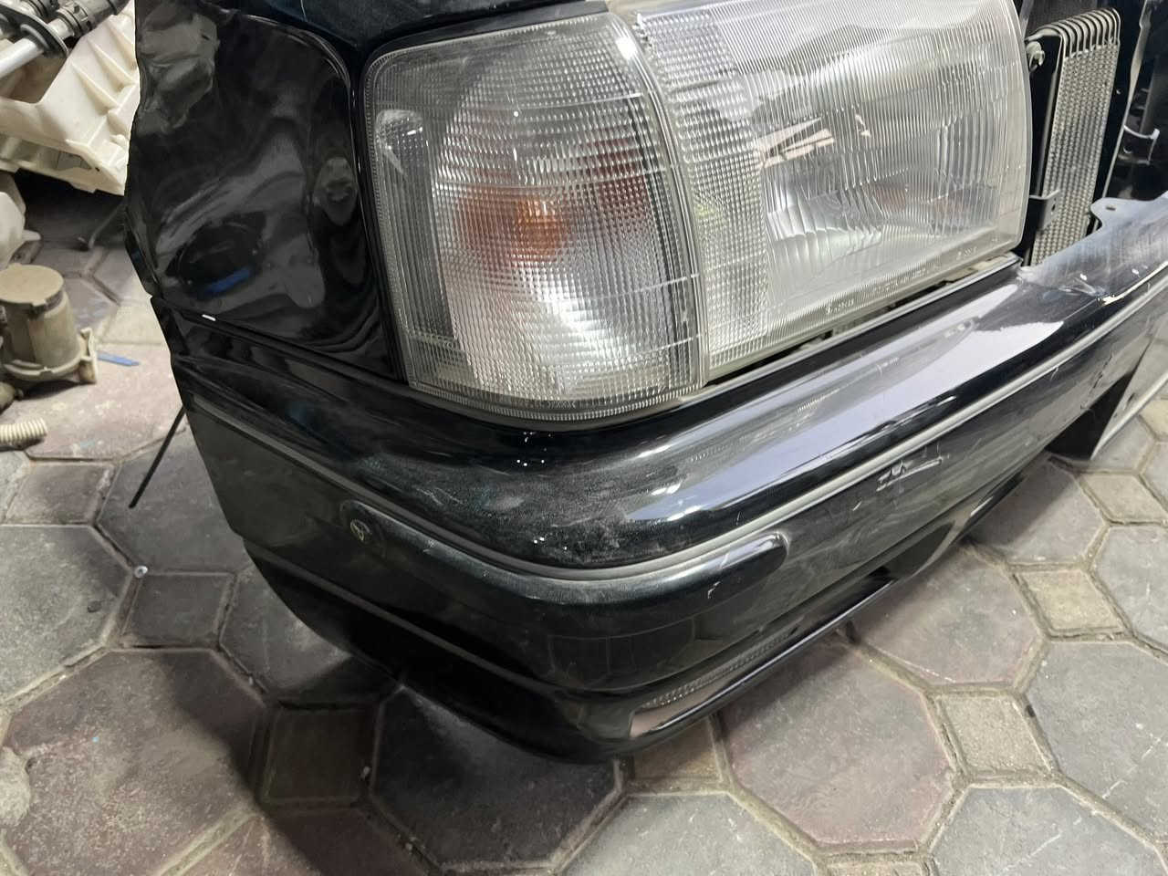 ربع امامي راس الثور قصيرلون اسود أصلي حاوية علاوي شارع ٦ واتساب ***********
