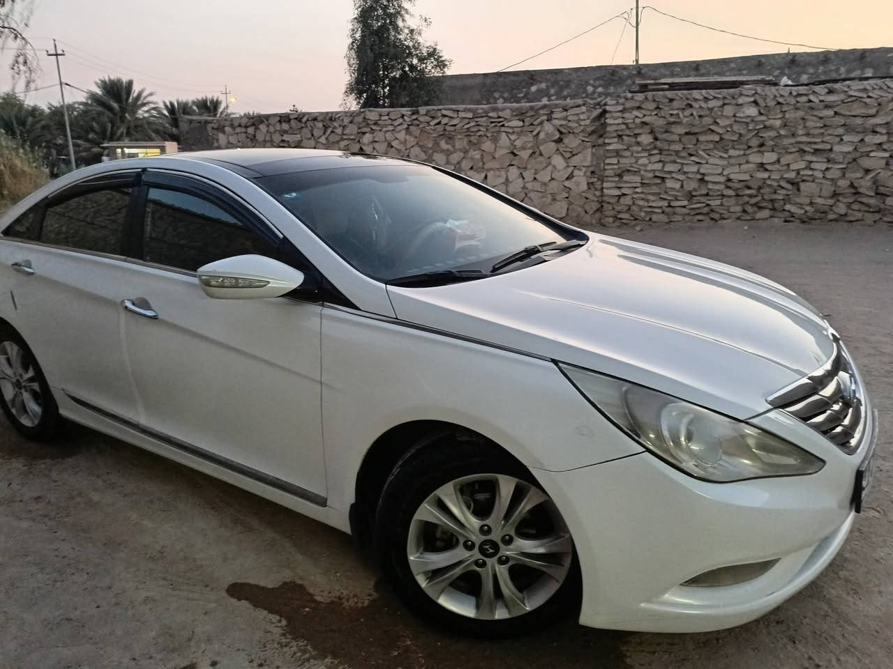 سوناتا خليجي 2011
محرك 2400 دوش
بانوراما قطعتين
تبريد ثلج
حساسات خلفية
جرص120km
تخم تاير 
مري شفط
اشاير بل مري
رقم بغداد انكليزي  باسمي 
تحويل مباشر
كهربائيات جاهزه
للاستفسار الاتصال على الرقم 
***********
السياره بيها صبغ احزام اثر خدوش

