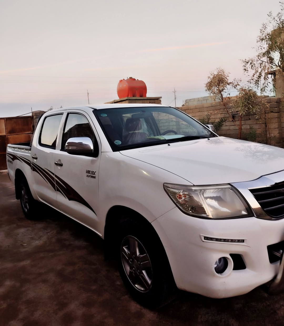 2014 شاصي 19 مكفوله من الضربة والتبديل نظيفة جدا رقم ميسان سنويه منتهيه السعر 210 الاتصال على الرقم *********** وانا في خدمتكم #
