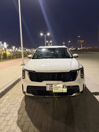 سورنتو خليجي موديل 2025 كفالة ماشية 16 الف كامرتين داتا شو ويل 20 رقم ...