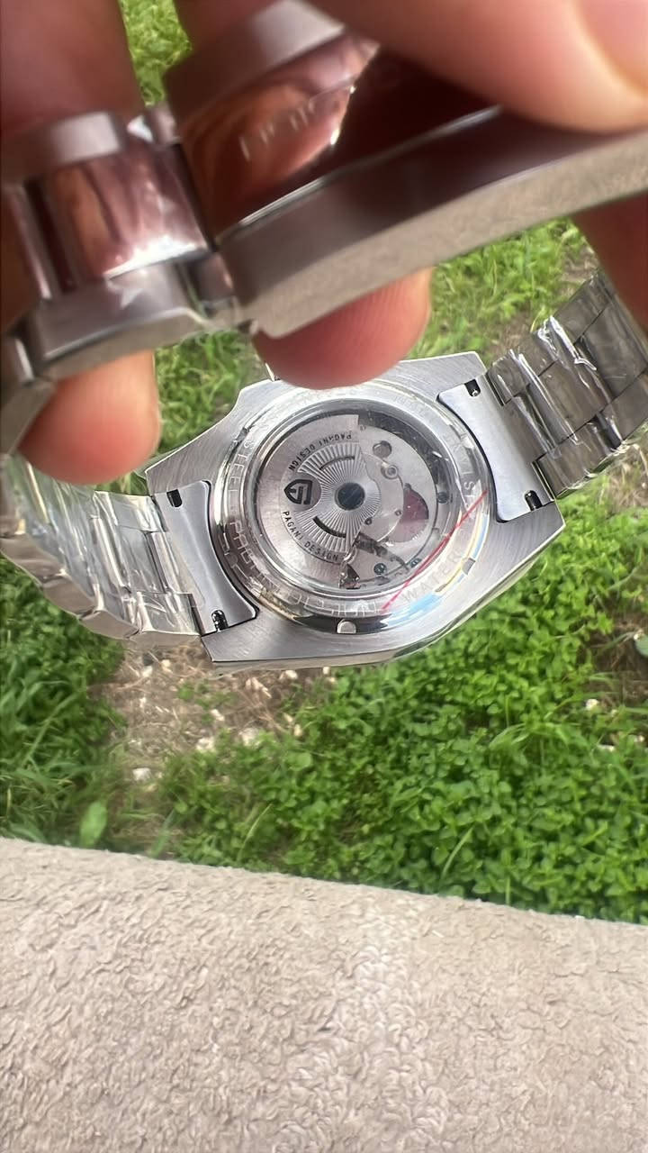 باغاني دزاين سبرايت يجي الزمبلك يمين  اريد مرواس مع غير موديل الي عندة يراوس جديدة كامل ملحقات


**إذا كنت صاحب هذا الإعلان وتريد حذفه لأي سبب، رجاءا أرسل رسالة إلى الدعم الفني**