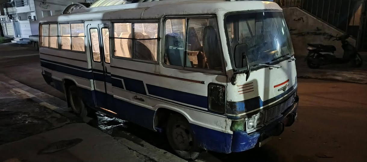 السلام عليكم كوستر 82 للبيع او مراوس سعر 3 مليون وبيها مجال راعيها موجود تحويل أو وكاله باقي التفاصيل الاتصال ع الرقم *********** أو واتساب الخاص هم مفتوح
