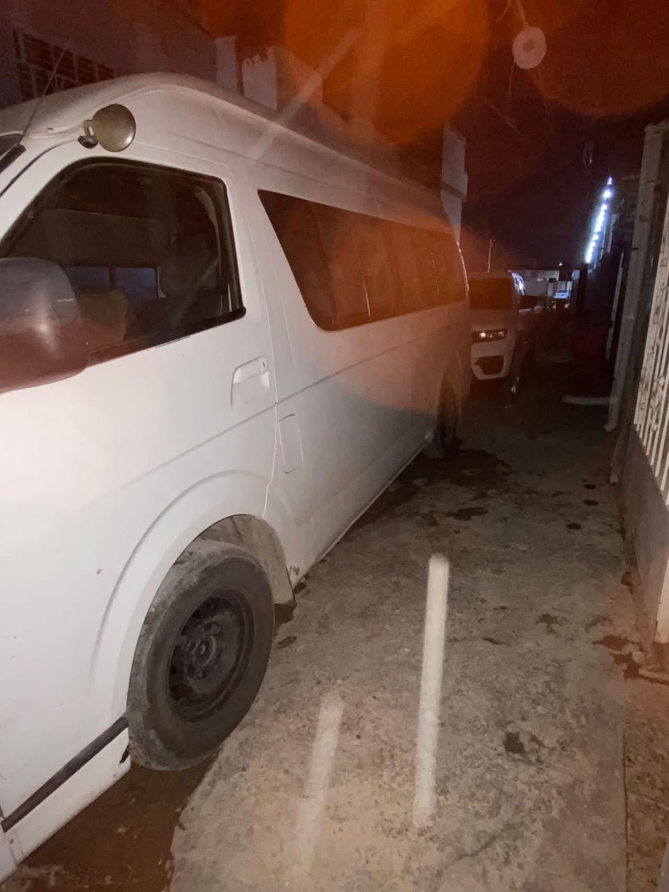 السلام عليكم جنبي موديل 2015 السياره خير من الله مكينه وكير مكفوله السياره بيها منضومه غاز تبريد شغال ثلج مع بنكات للدفع الهواء السعر 140 وبيها مجال مكان بغداد *********** ,***********
