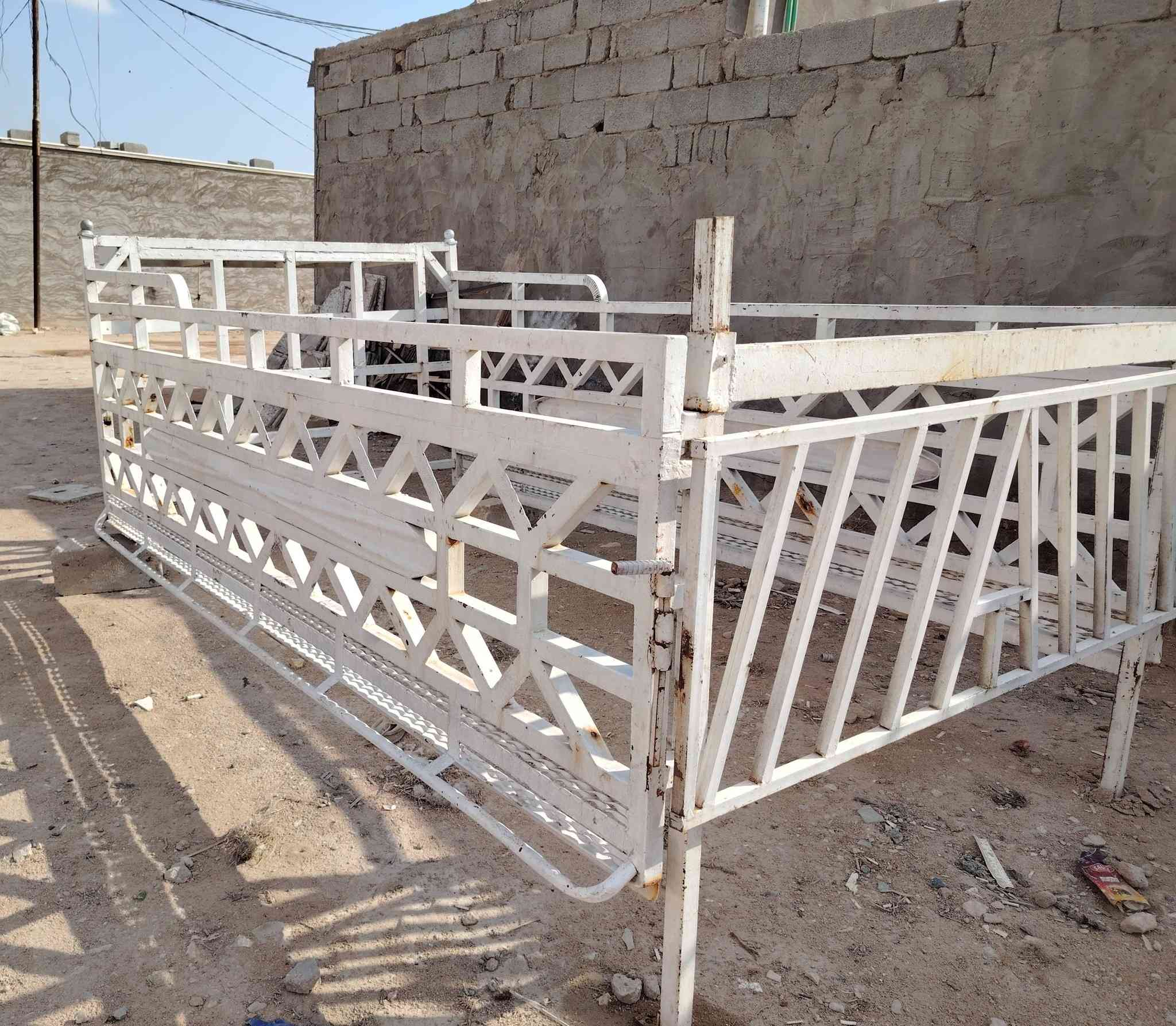 سلام عليكم محجر كيه فحل البيع
العنوان النجف قرب المطار
السعر 225 وبيه مجال
***********
