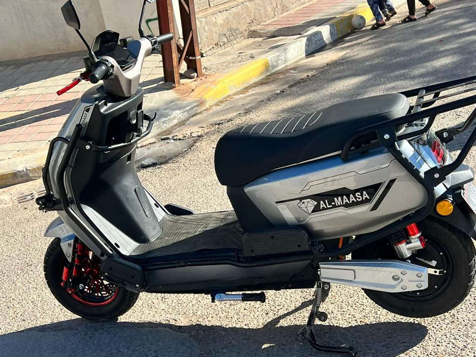 سلام عليكم شحن الماسه بعد آخر جديد نضافه 95/100بطاريات جددد سعر 700         ***********
