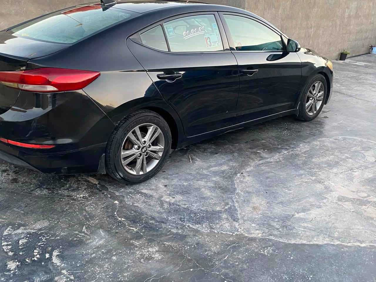 السلام عليكم بيع سريع ومناسب 108 ومجال قليل 

النترا 17 شمالي باسمي ماشيه 150 ضرر  ومرفق 

ربع جاملغ وربع جنطه الباقي مكفول وشرط السونار 

كير صدر محرك مكفول برغي ممفتوح بيهن 

عنوان تاجي هاتف ***********
