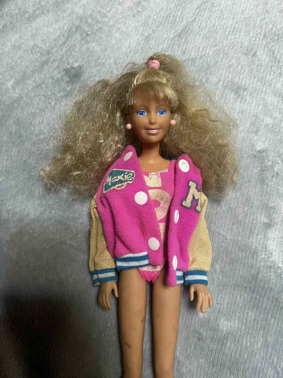 متوفرە بملابسها الاصلیە لعشاق اصدار قدیم  💗


**إذا كنت صاحب هذا الإعلان وتريد حذفه لأي سبب، رجاءا أرسل رسالة إلى الدعم الفني**