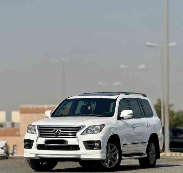 ادوات كفالة كص ضربة فتح تبديل فقط رش قطعتين بالخليج 
جيب لكزس LX570
موديل 2015
ماشي 440
سيرفس منتظم 
كامل المواصفات
تشغيل عن بعد 
شاشه
كاميرا
فتحه
ثلاجه
داخليه جلد
تدفئه تبريد 
تحكم ستيرن
شرط الفحص بالكامل 
كير - مكينه - شاصي  كفالة
البدي 2 قطع صبغ جمالية فقط 
سيرفس كامل حديث
***********
