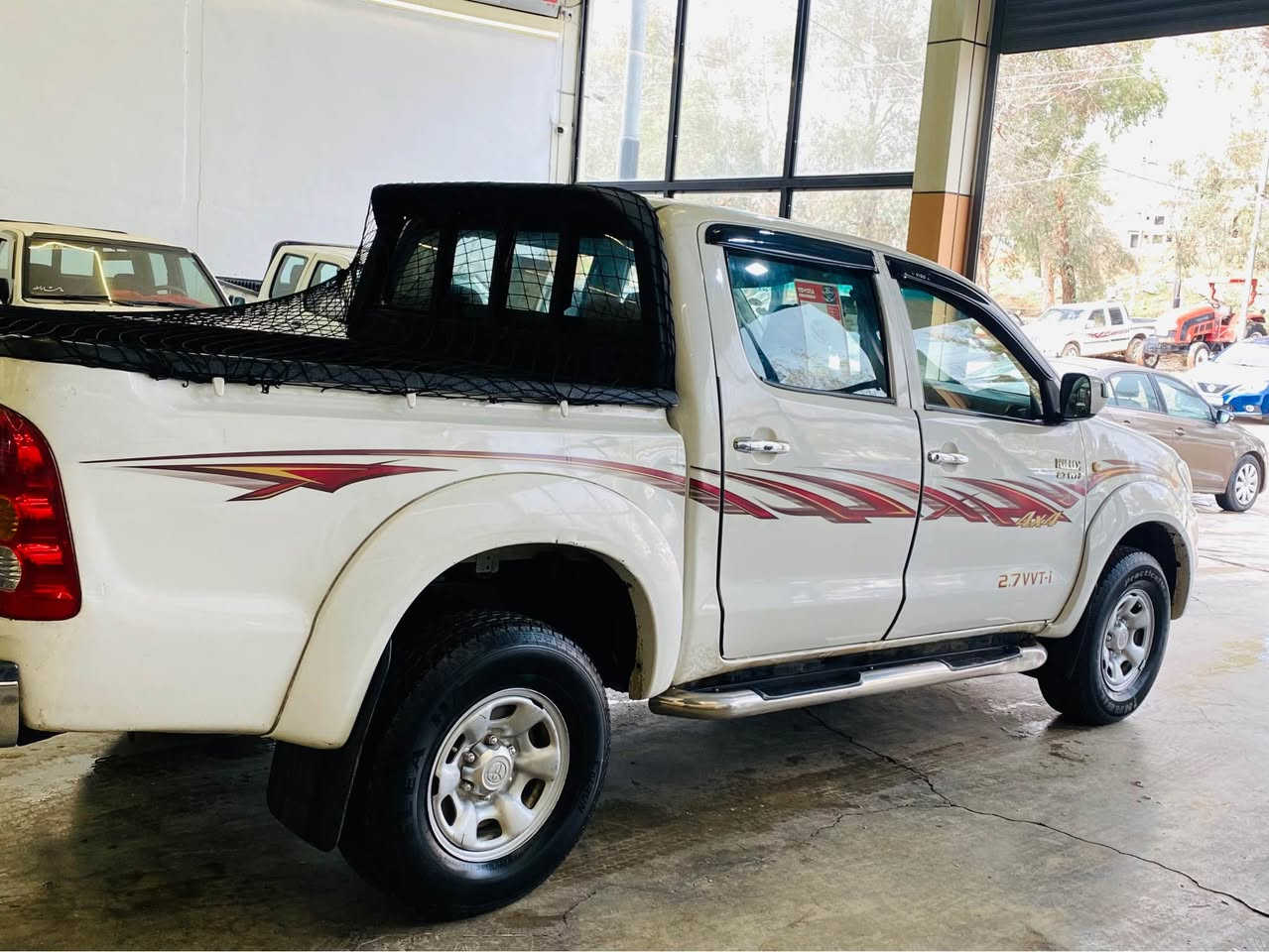 مەرزیە 2006 دە بڵ ئە کسل سنەوی  نوێیە  رەقەمی  نوێیە  4تایەی نوێیە  سبوخ عامە پێشودوای  لێدانی ھیچ  نیە سەیارەکە  زۆرجوانە  مالێ دۆستە 
بە شەرتی  گێر ومەکینە و تەبریدو  ھەموگیانی  بەشەرتی 
سعری 130وەرەقە کمیک مجال لەکۆ یە دادەنیشم 
***********
*********** كويسينجاك, أربيل
