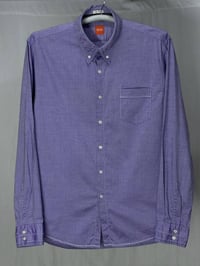 قميص  (BOOS)سوبر كريم  القياس  XL النظافه 💯/💯    يوجد توصيل 🚚 (بغداد -...