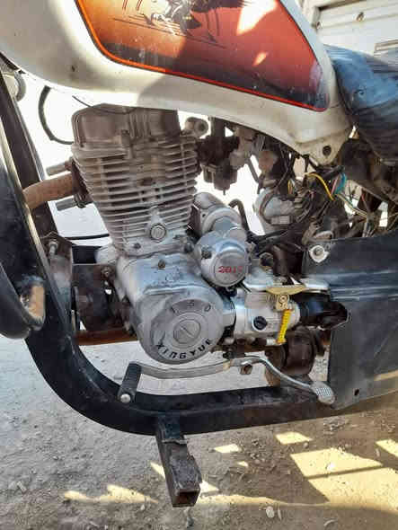 سلام عليكم ستوته ام الطير موديل 17 ستوته محرك ركبه اورق كفاله شرط نكطت الحيم ماكو. تخم تاير جديد سلف وهندر كهربايت شخله تفاصيل خاص او تصال *********** السعر 900 وبيهه مجال مكاني ديالئ بلدروز
