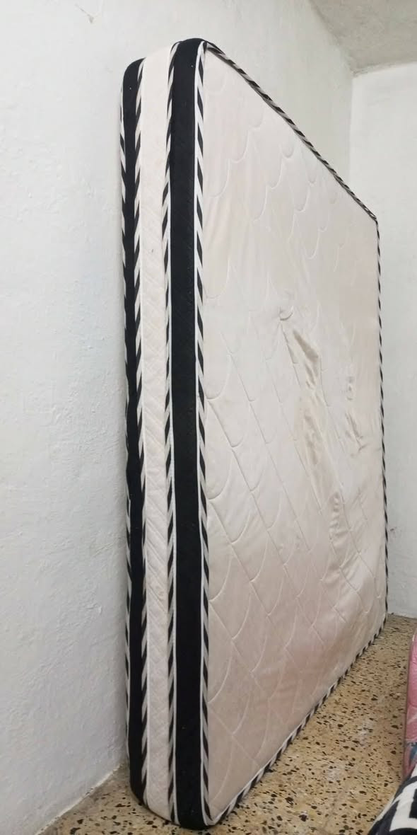 السلام عليكم اغراض للبيع السعر عل خاص


**إذا كنت صاحب هذا الإعلان وتريد حذفه لأي سبب، رجاءا أرسل رسالة إلى الدعم الفني**