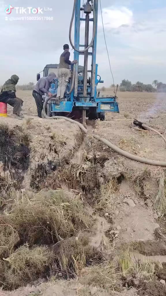 حفر الابار في جميع محافظات العراق حفر وعزل المالح وصب البير  فحص بجهاز الكاشف قبل الحفر تستلم بير جاهز ومن الله التوفيق واحد عراق  الاستفسار واتساب وخاص مفتوح  ***********///***********
