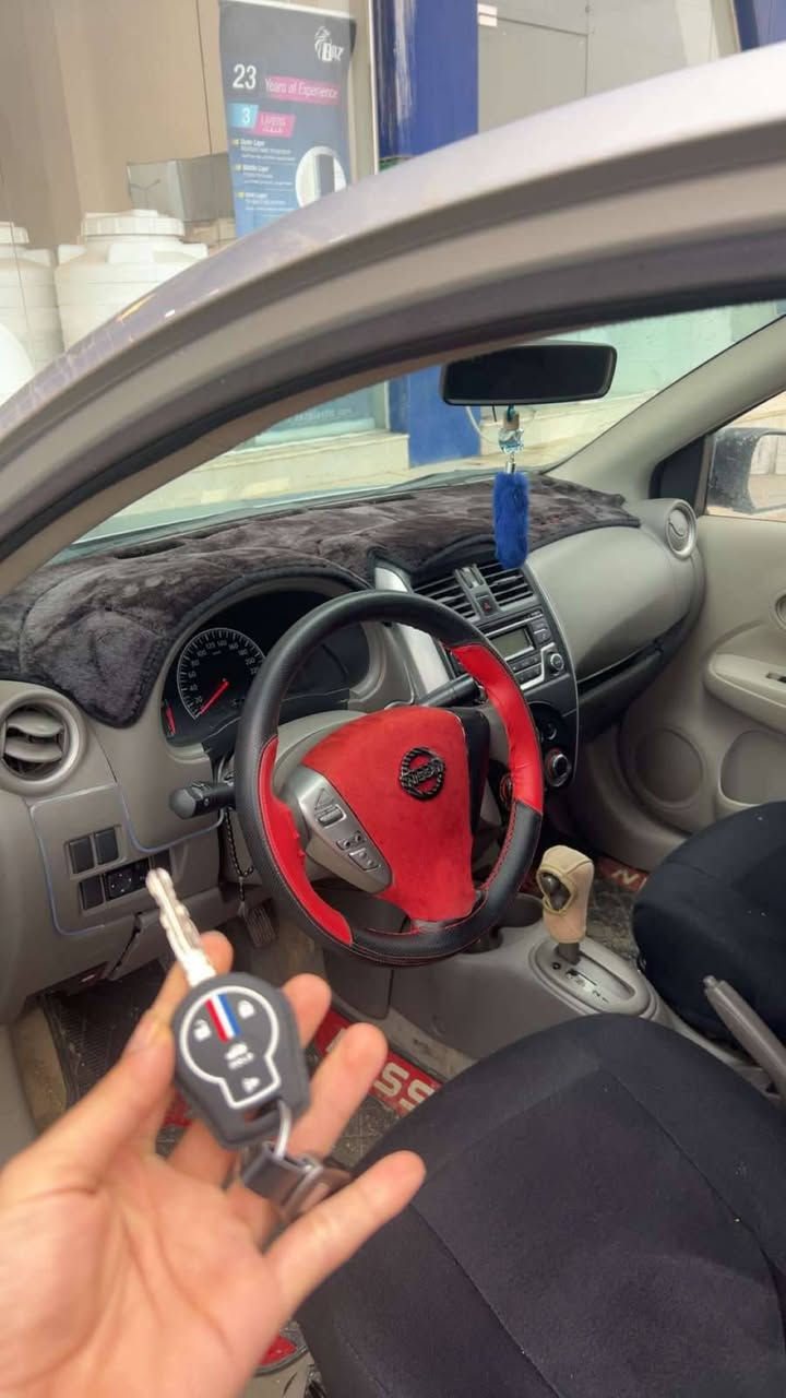 لاکشمی بای 2016گیرومەکینە بەسەرت وەرگراو و برانەوە بەشەرت سنەوی بەسەر جوە سیارەکە 4پارجەو نیوی هەیە  بە پینج پارجە دەت دەدمی یەک جەلغی پشتەوەی لیدانی هەیە بی وەی بگاتە حەوزی 670هەزتری خرامە لەسەرە پاش معملەی دەت دەموا سعری 87مەجالەکەی براینە *********** أربيل, العراق
